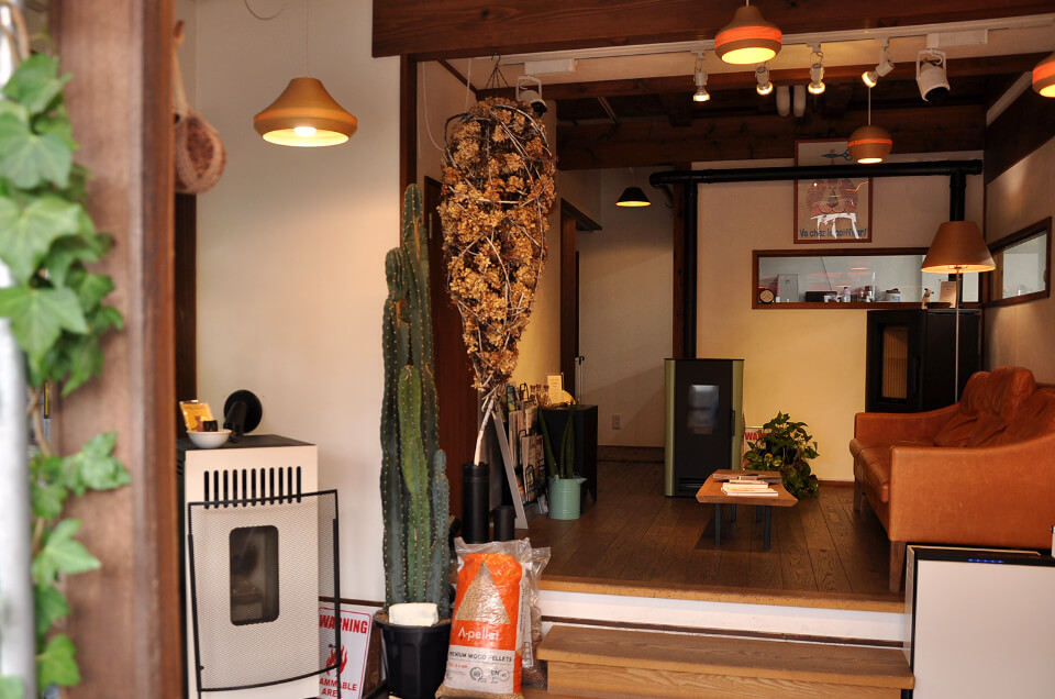 仙台 - ライフガーデン　店内